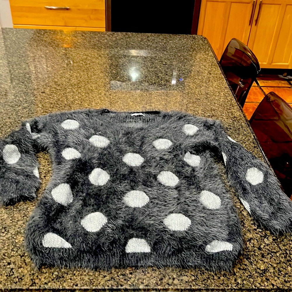 Soft comfortable grey spotted good condition jumper/sweater.